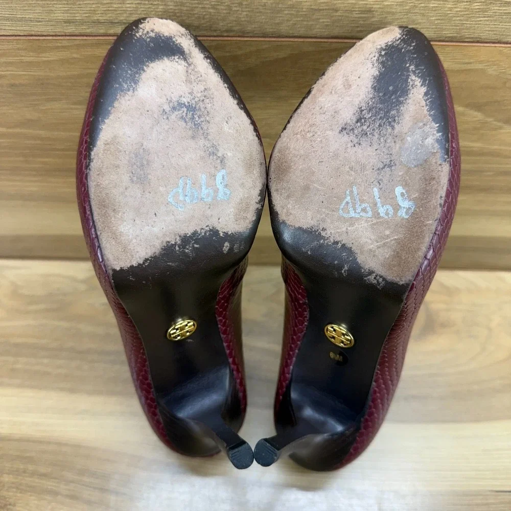 Tory Burch Red Snake Embossed Pumps 6.5 M Round‎ Toe Dressy Office Modern Heels
